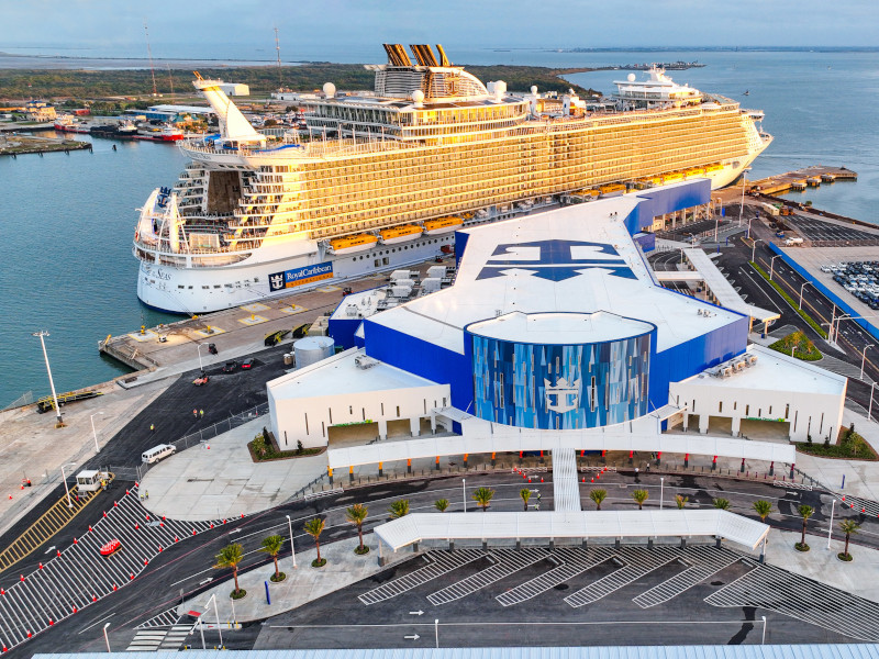 Allure of the Seas Cruise Ship & Deck Plans